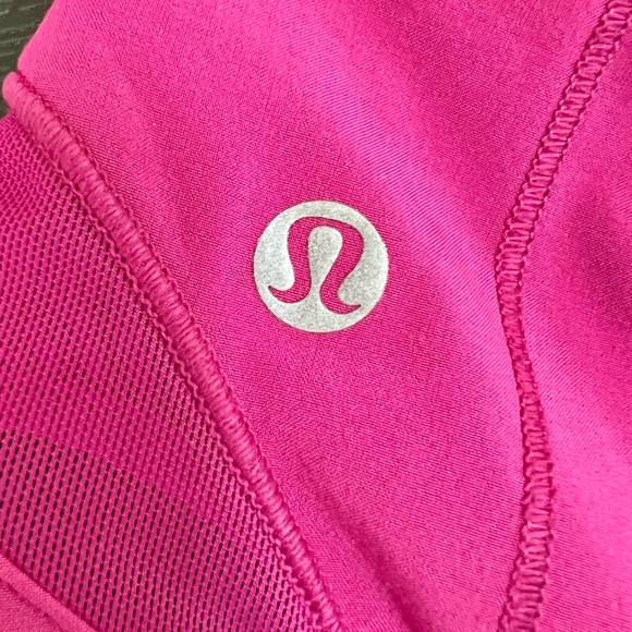 Lululemon Hotty Hot Low Rise 
2.5 inch 
Color Ripened Raspberry
Size 2 - Picture 3 of 4